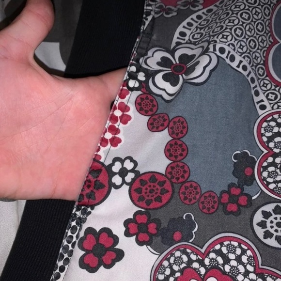 Set of scrubs - Picture 2 of 6